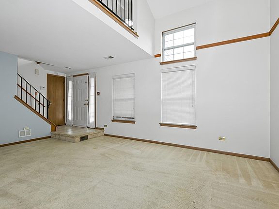 3rd image of 12526 S Deer Park Dr
