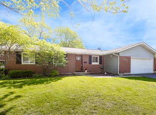 6007 Fairmont Dr, Woodridge, IL 60517