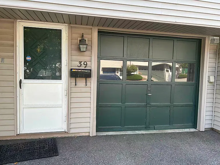 39 Pebble Pl — Photo 24