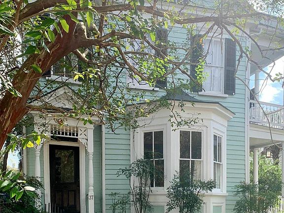 FRONT ENTRANCE (Unit A is 1st Floor + Porch)