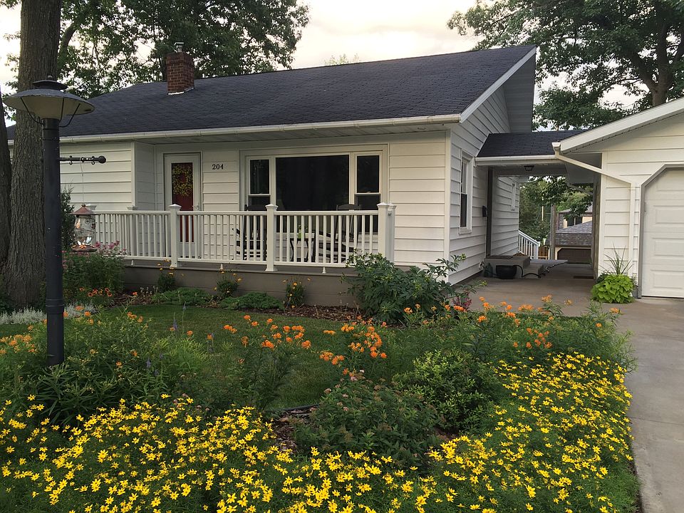 1st image of 204 Harrison Ave