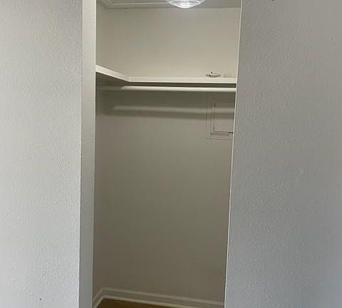 4th image of 638 Iris St #1-9