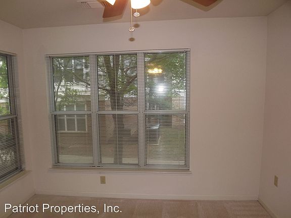 3rd image of 2204 Westcourt Ln APT 102