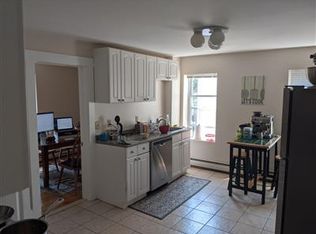 122 Brookline St #1, Cambridge, MA 02139