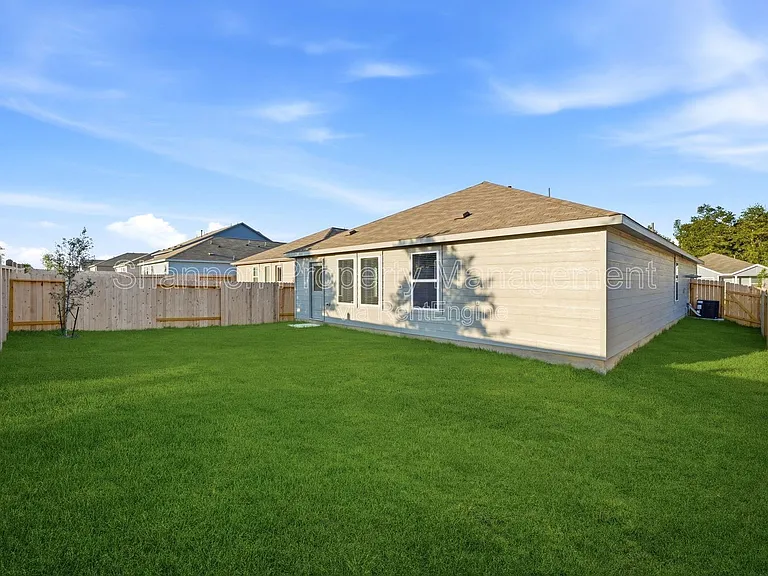 25585 Rose Creek Dr — Photo 24