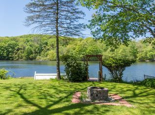 81 Kitemaug Rd, Uncasville, CT 06382