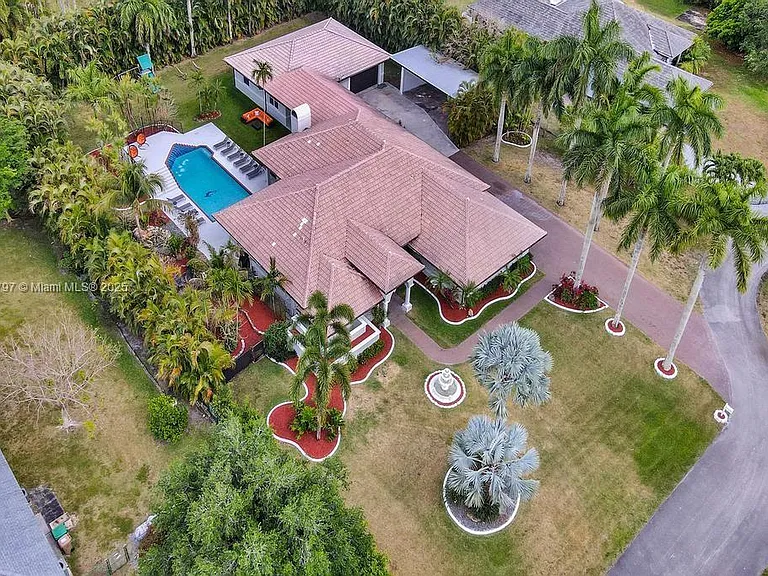 3152 SW 147th Ave — Photo 68