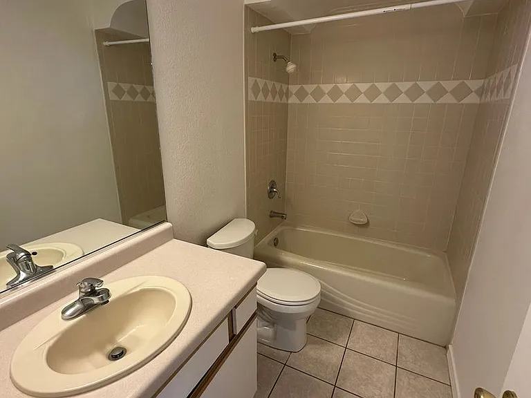 3503 Northpointe Dr — Photo 23