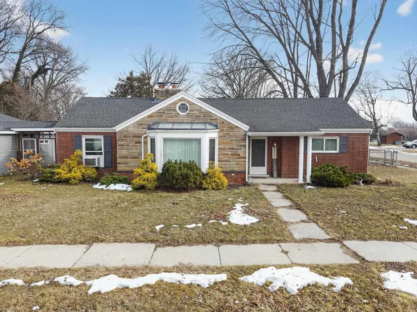 28540 Roan Dr, Warren, MI 48093