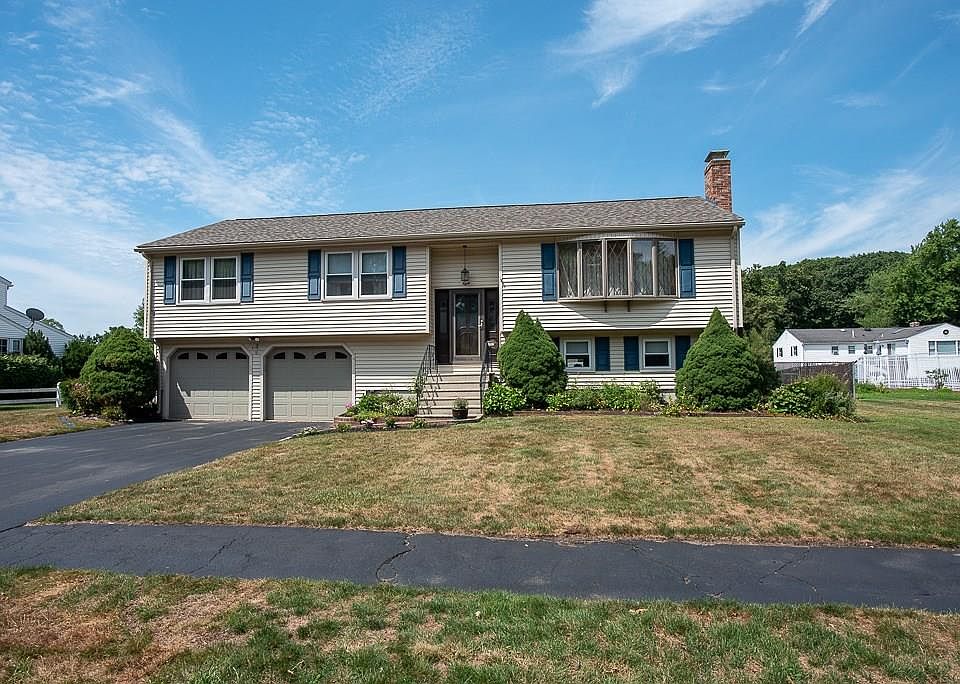 1st image of 8 Westport Dr