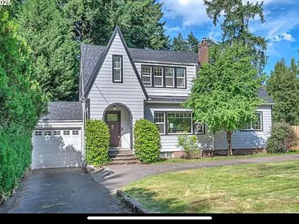 3700 NE Maywood Pl, Portland, OR 97220