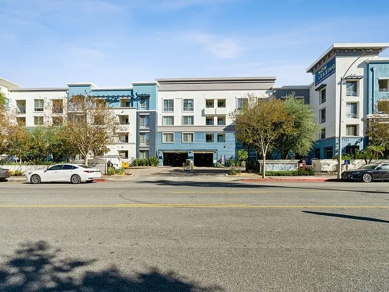 Exterior outside_1