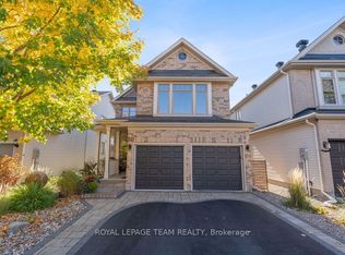 141 Trail Side Cir, Ottawa, ON K4A5B3