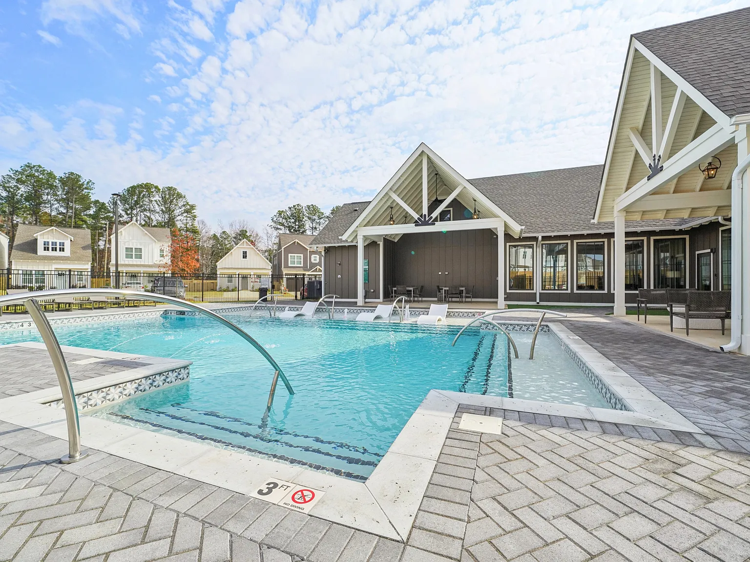 Turnberry Park Apartments and Homes — Photo 3