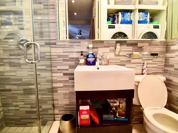 5th image of 381 E 10th St APT 3A