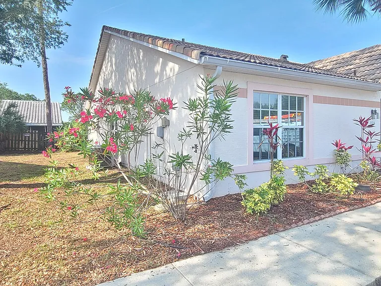 3537 Forest Branch Dr #A — Photo 2