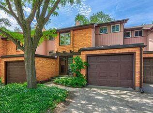 206 Candlewood Cres #13, Waterloo, ON N2L 5Y9