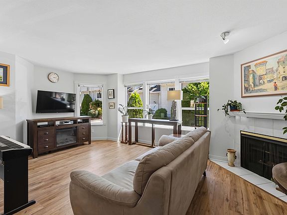 3rd image of 19236 119th Ave #6