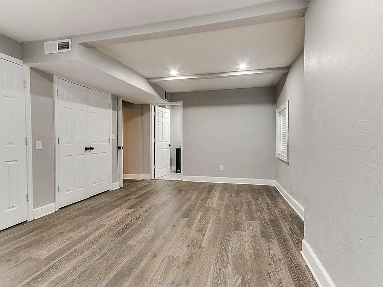 1824 NW 14th St — Photo 37