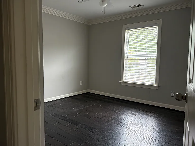 1205 Dexter Ridge Dr — Photo 9