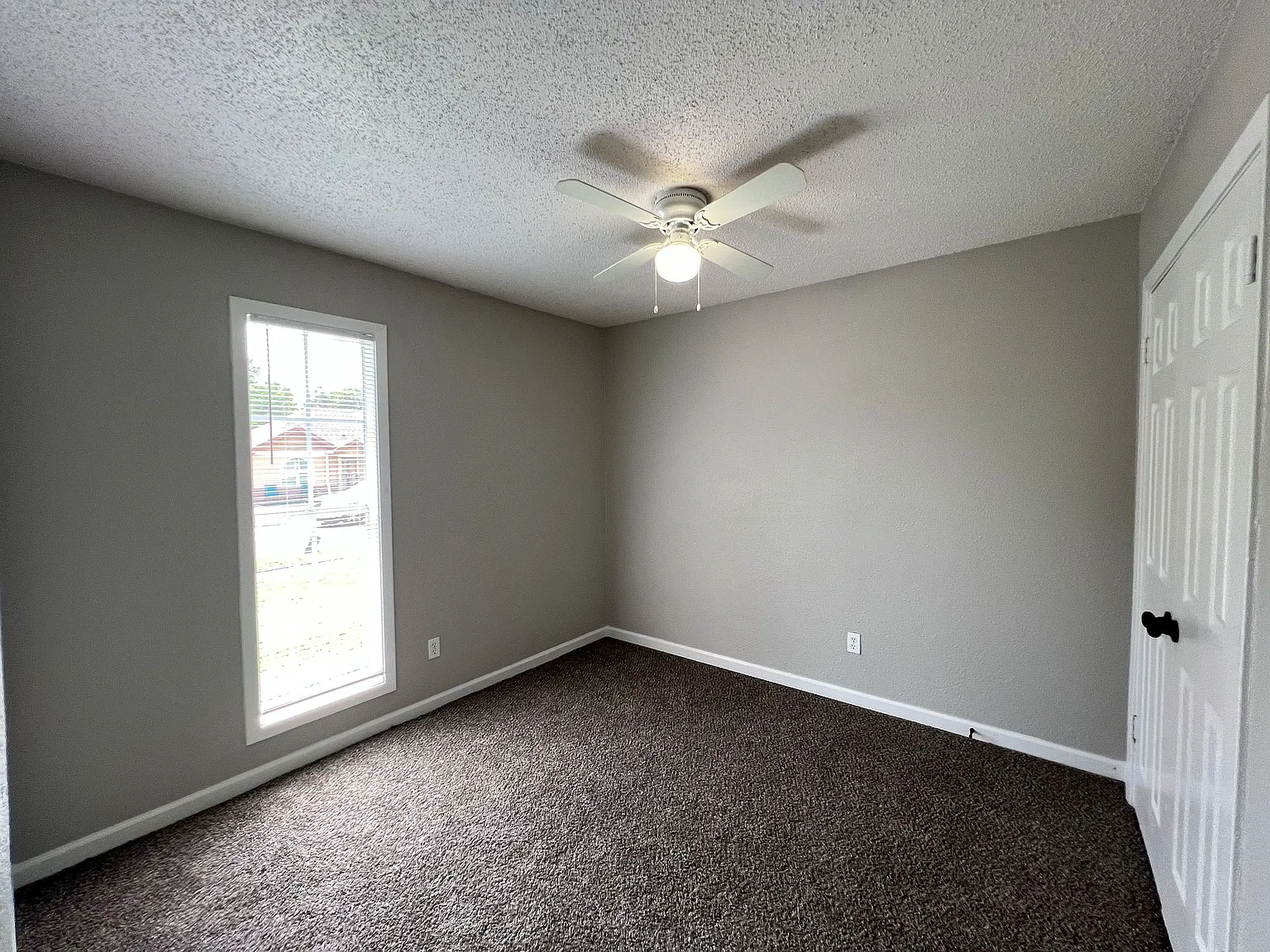 5734 Winter Tree Dr — Photo 4