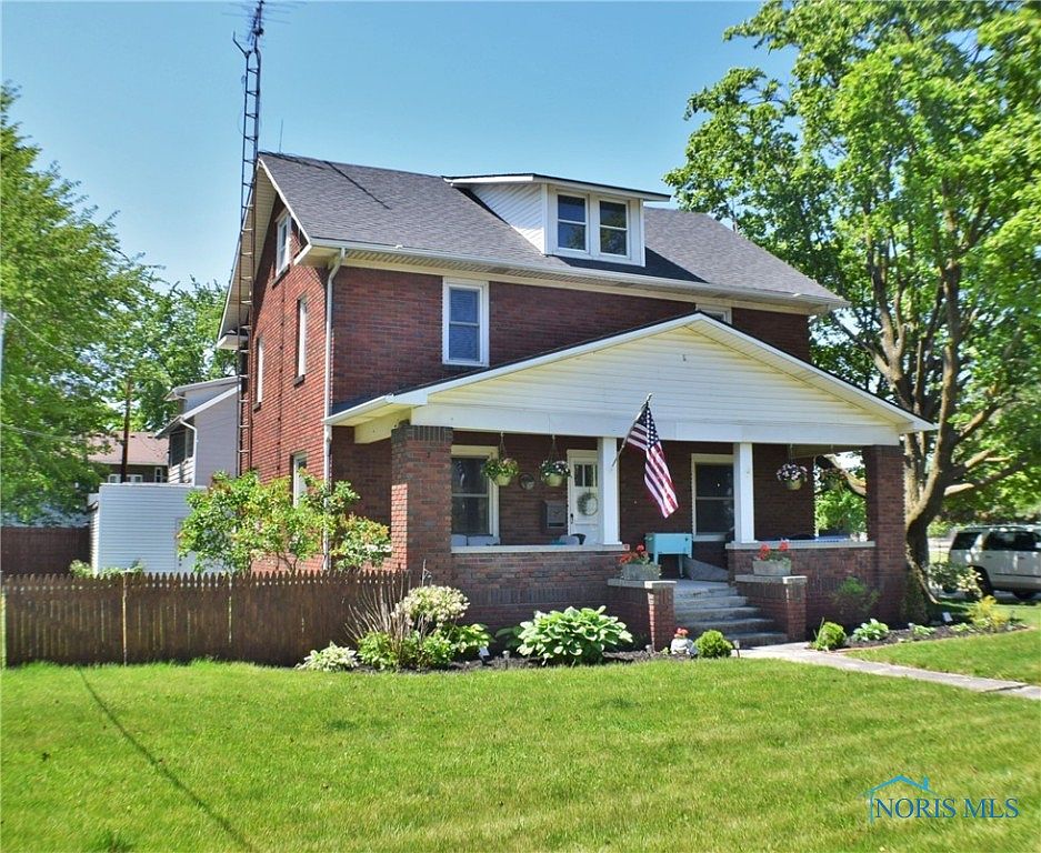 627 W 1st St, Woodville, OH 43469 Zillow
