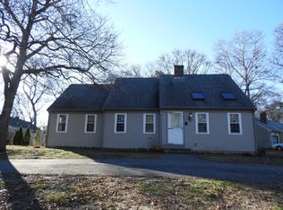 41 Wayland Rd, Hyannis, MA 02601