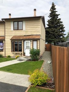 17043 Park Place St APT 5, Eagle River, AK, 99577