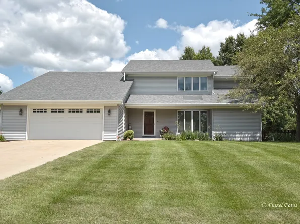 37W390 Linda Ln, Elgin, IL 60124