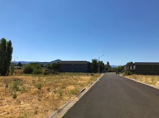 7858 Phaedra Ln, White City, OR 97503