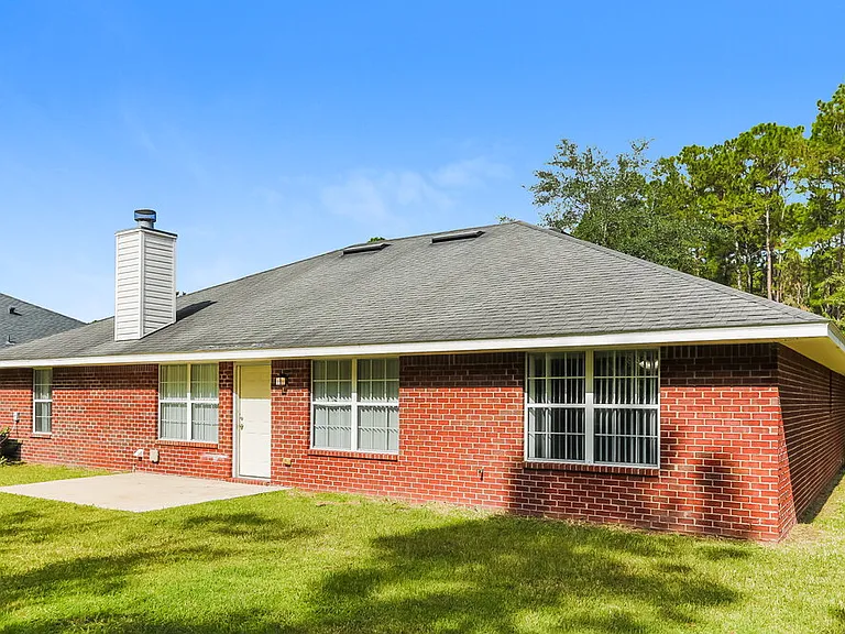 1399 Guardian Dr — Photo 16