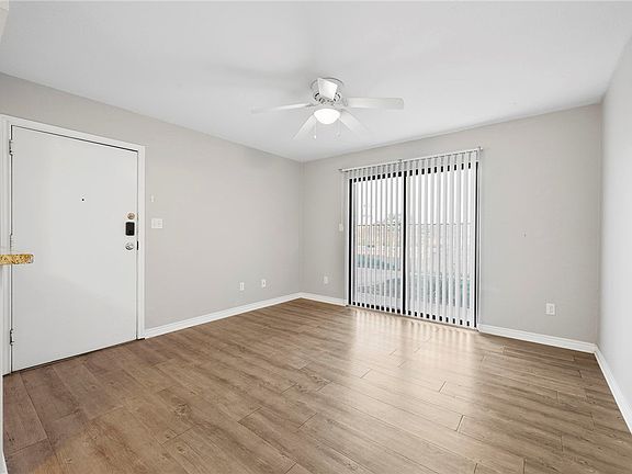 2nd image of 904 University Oaks Blvd APT 123