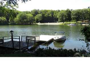 8 Spur Ln, Sherman, CT 06784