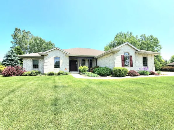 N6941 Woodside Hills DRIVE, Sheboygan, WI 53083