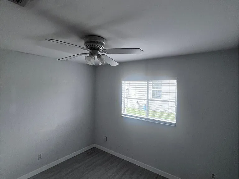 1306 SW 11th St — Photo 7