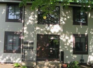 P7 Avon Dr, East Windsor, NJ 08520