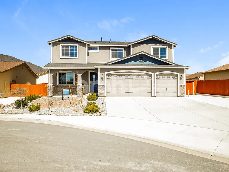 18667 Granite Peak Ct — Photo 1