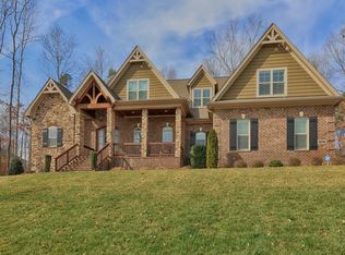 16725 Reinsch Dr, Davidson, NC 28036