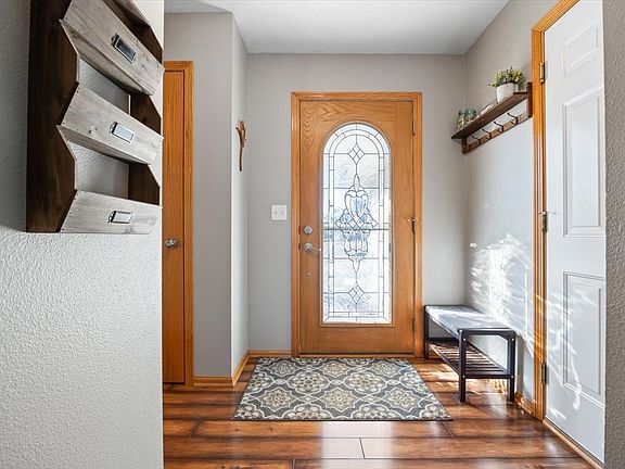 2nd image of 2929 SW Meadow Ridge Dr