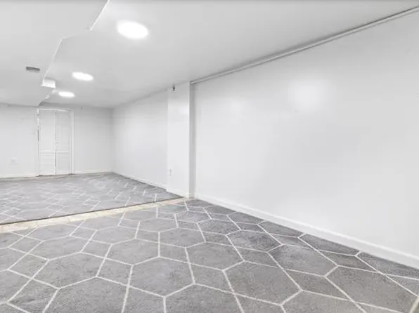 74 Atlantic Street image 21 of 37