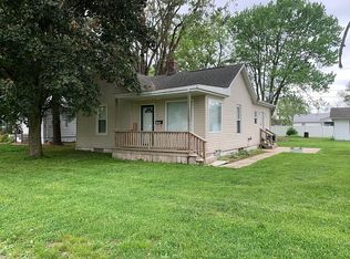 1302 S Macoupin St, Gillespie, IL 62033
