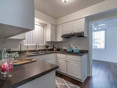 Park Avenue Apartments