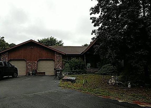 2nd image of 722 Western Blvd