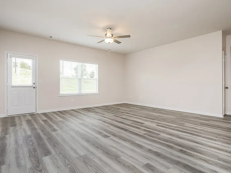 1420 Sodbuster Dr — Photo 3