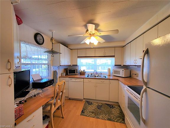 5th image of 18 Enchanting Blvd #18