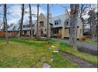 1590 Hawthorne Ln, Highland Park, IL