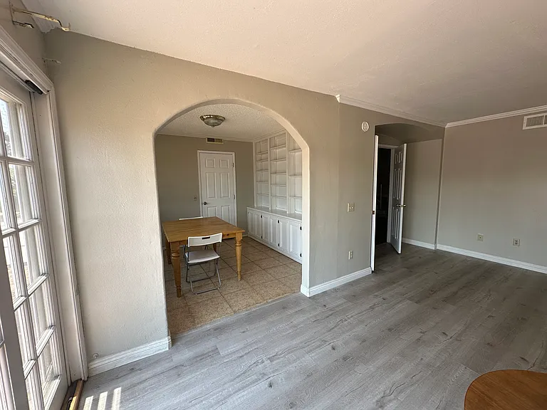 370 W Campus View Dr — Photo 21