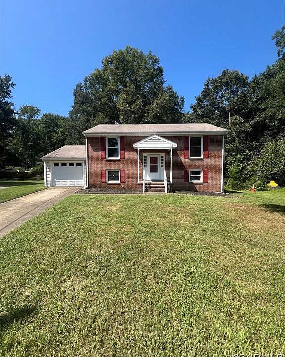 1st image of 3504 Sussex Dr