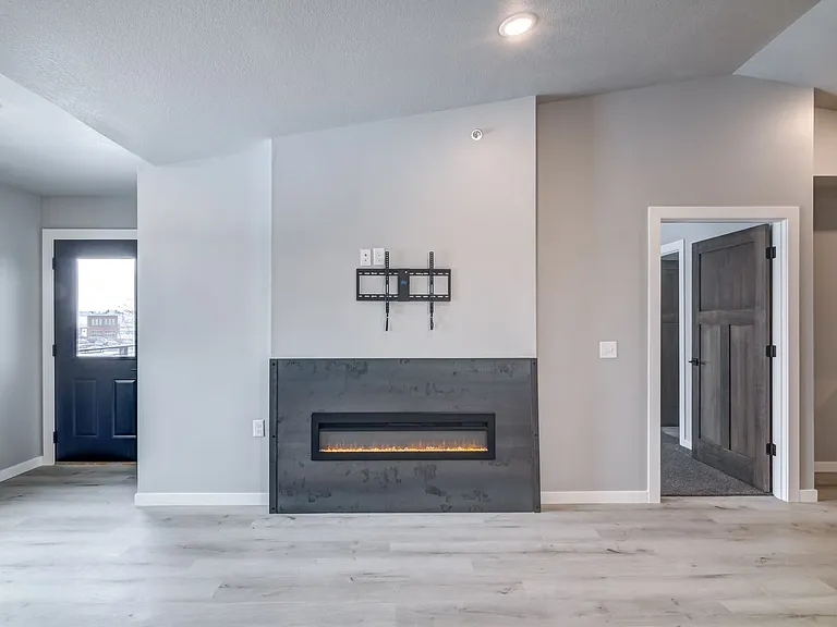 299 Fairfax St — Photo 12