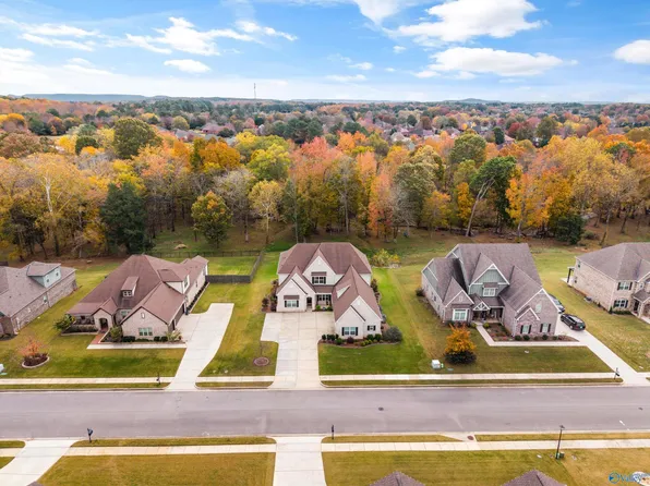 118 Creekmound Dr, Huntsville, AL 35806